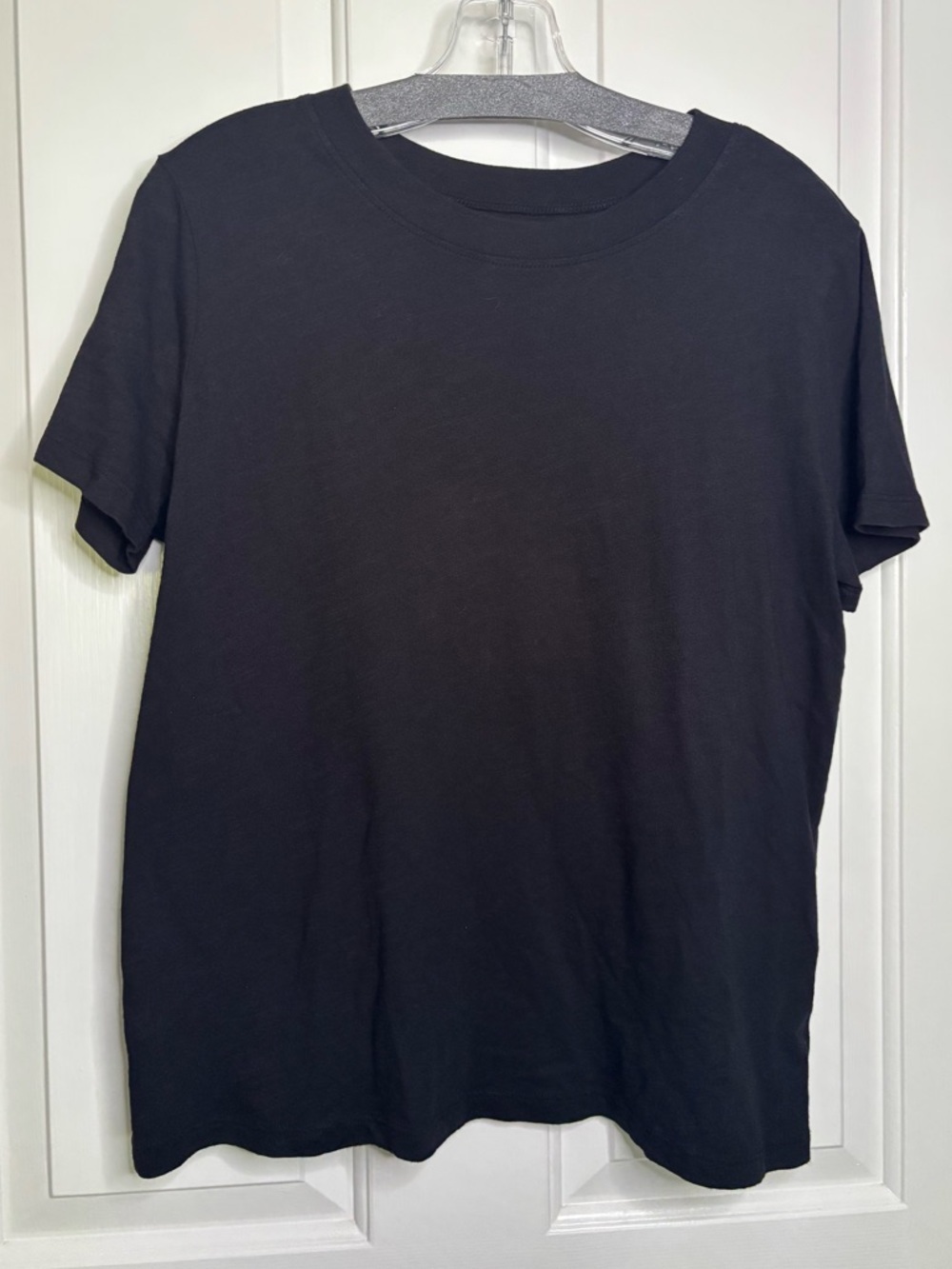 EUC Velvet for Teller Womens Black Crew Neck T-Shirt size L